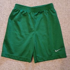 Nike Bottoms - Boys Green Nike 4T Elastic Gym athletic Shorts Nike Bottoms - Boys Green Nike 4T Elastic Gym athletic Shorts
